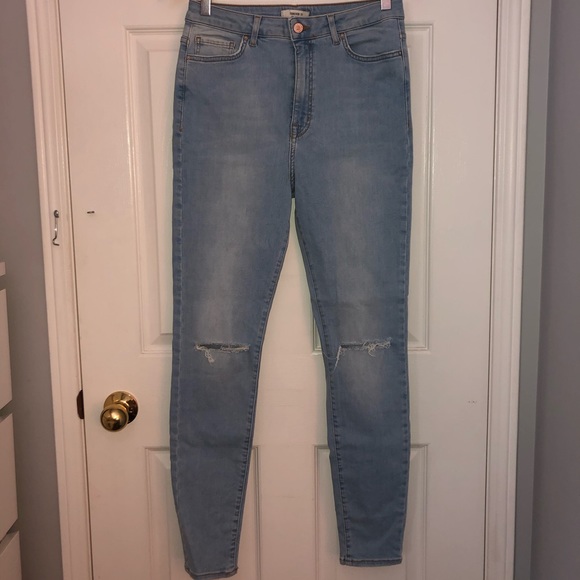 Forever 21 high-rise ripped skinny jeans - Picture 1 of 7